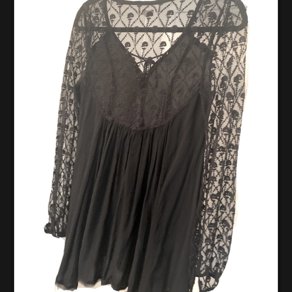 Black XS lace Ecote Dress